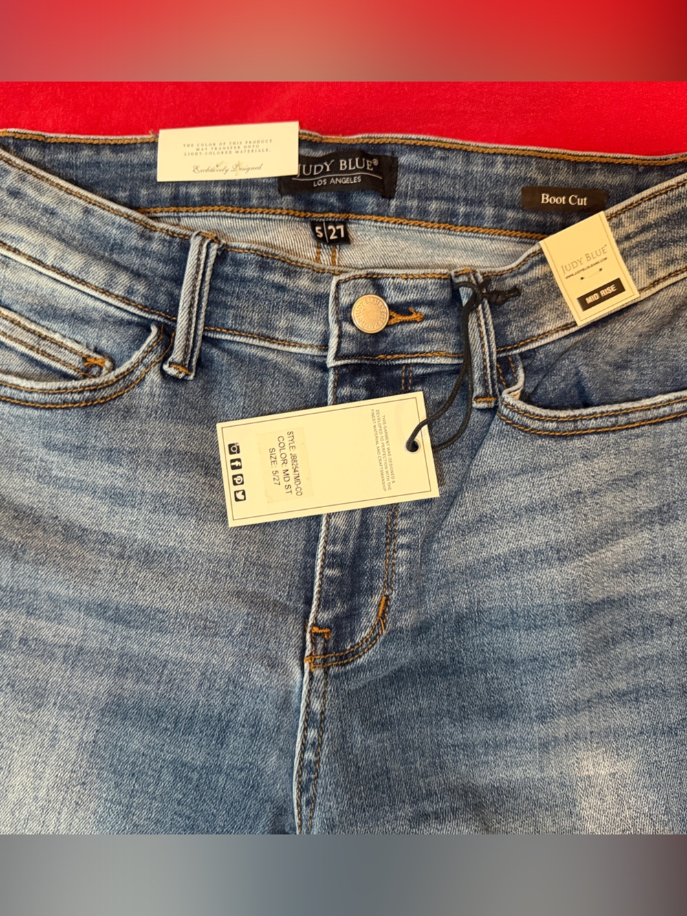 NWT Judy Blue Mid Rise Boot Cut Medium Wash Jeans Perfection! Over 50% Off! - Picture 2 of 3